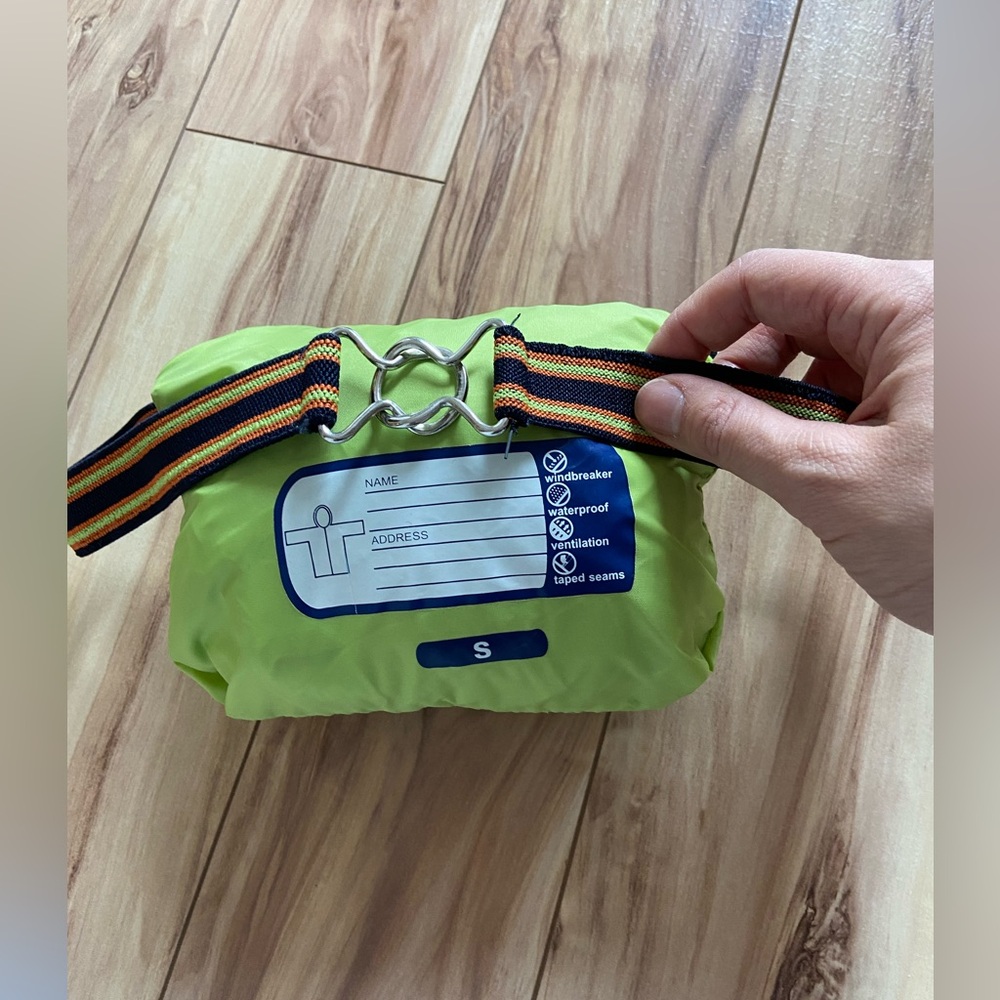 K-way packable jacket in yellow green | women US small - Picture 8 of 11